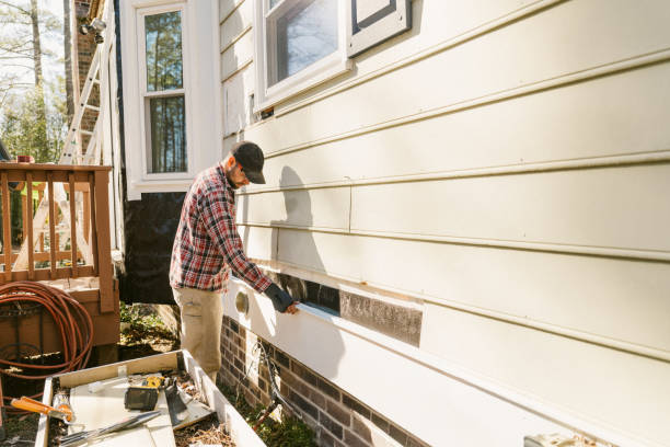 Top rated local Storm Damage Siding Repair specialists in Loysburg, PA